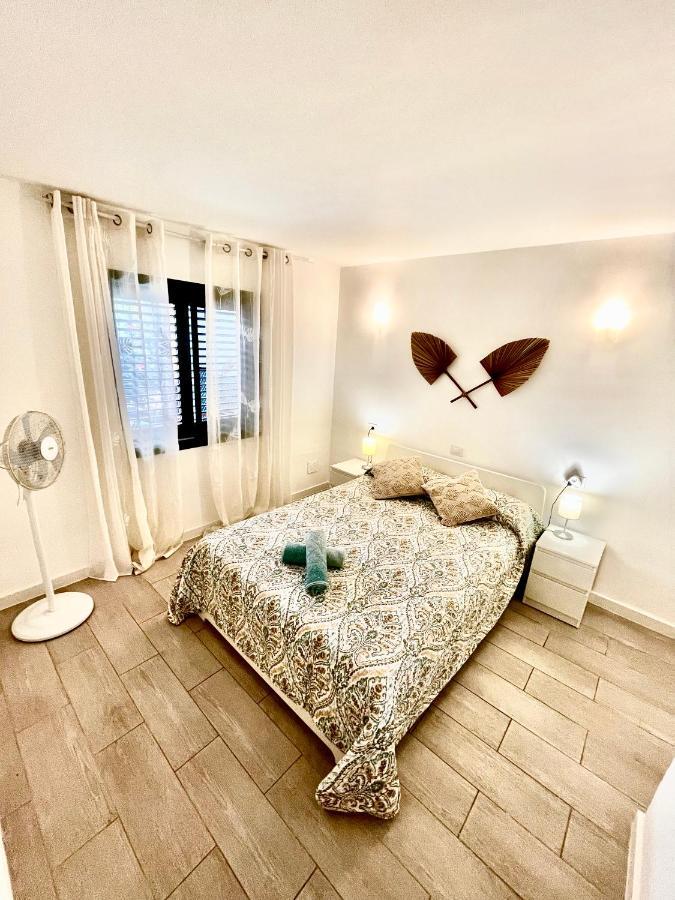 Cozy Apartment In Centric Area At Caleta De Fuste With Air Conditioner Exterior photo