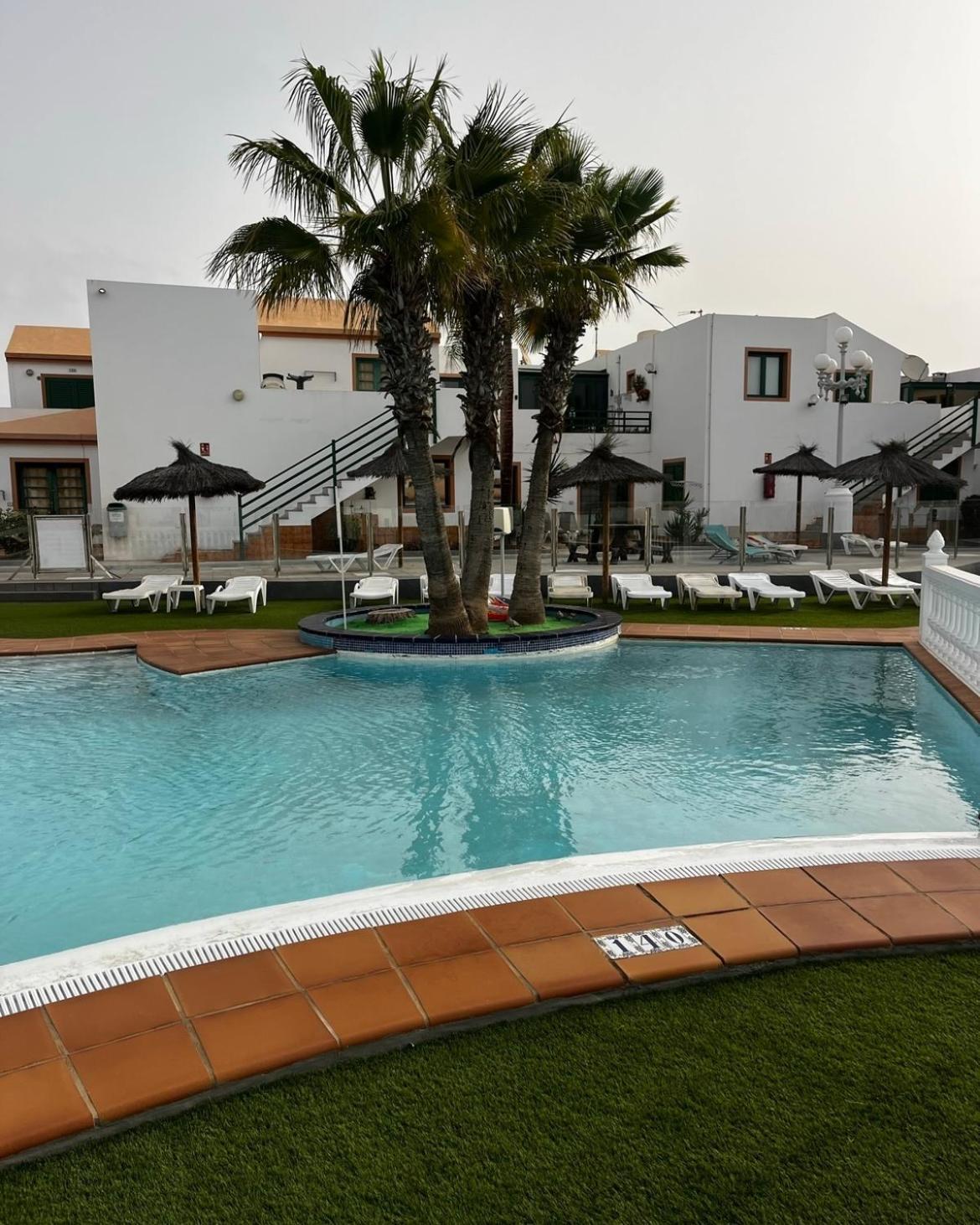 Cozy Apartment In Centric Area At Caleta De Fuste With Air Conditioner Exterior photo